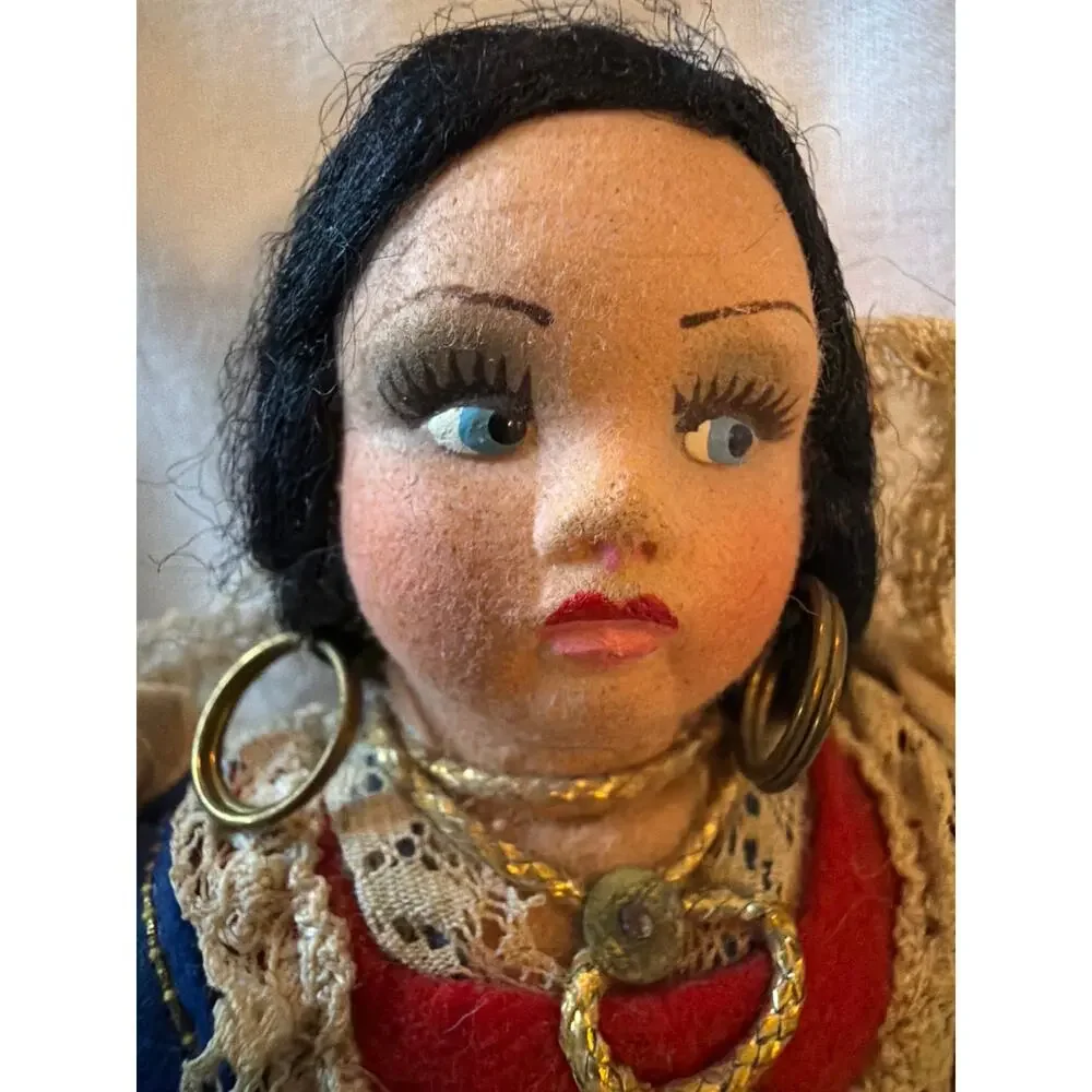 Vintage Spanish Souvenir Doll Felt Face Cloth Body Lace Mantilla Poseable 10